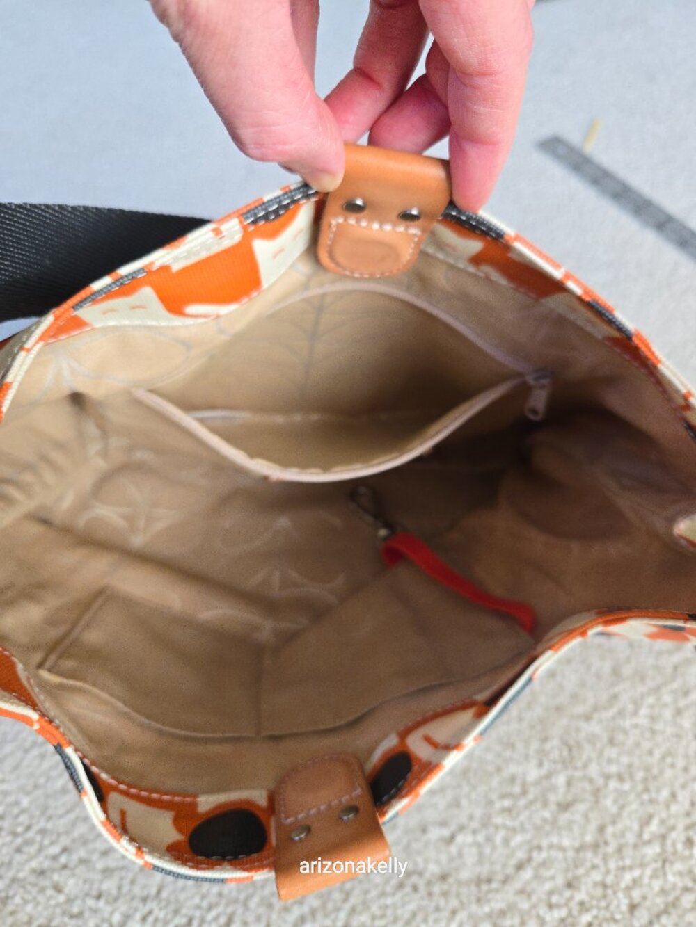 RARE COVETED Poppy Cat Orla Sling Crossbody Bag Persimmon Mid-Cent Design - Picture 9 of 17